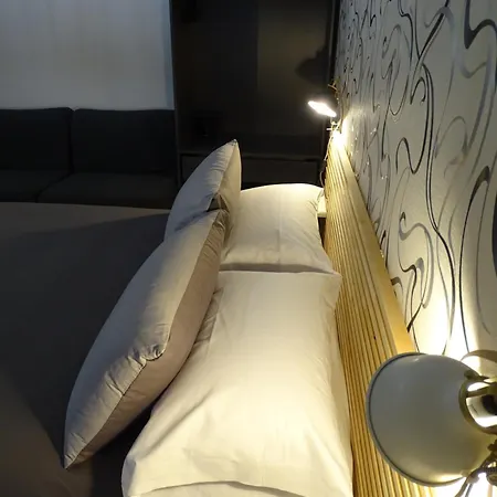 Ca Del Corso ドモドッソラ